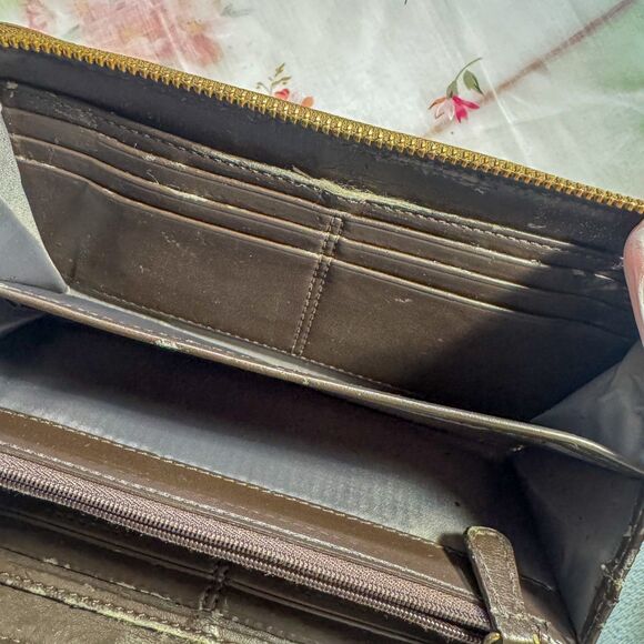 Coach Signature Canvas Wallet with Floral Appliqué - Picture 11 of 13